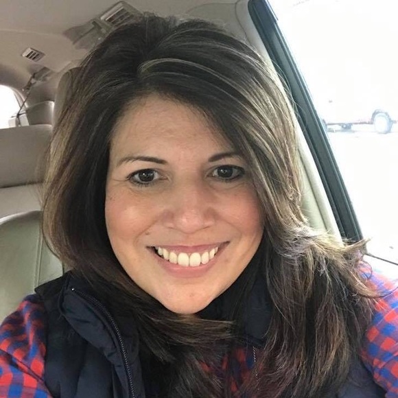 Meet your Posher, Mary - Picture 2 of 3